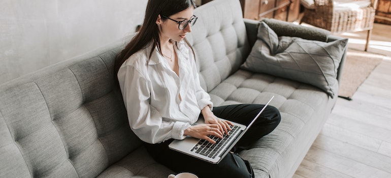 A woman using laptop